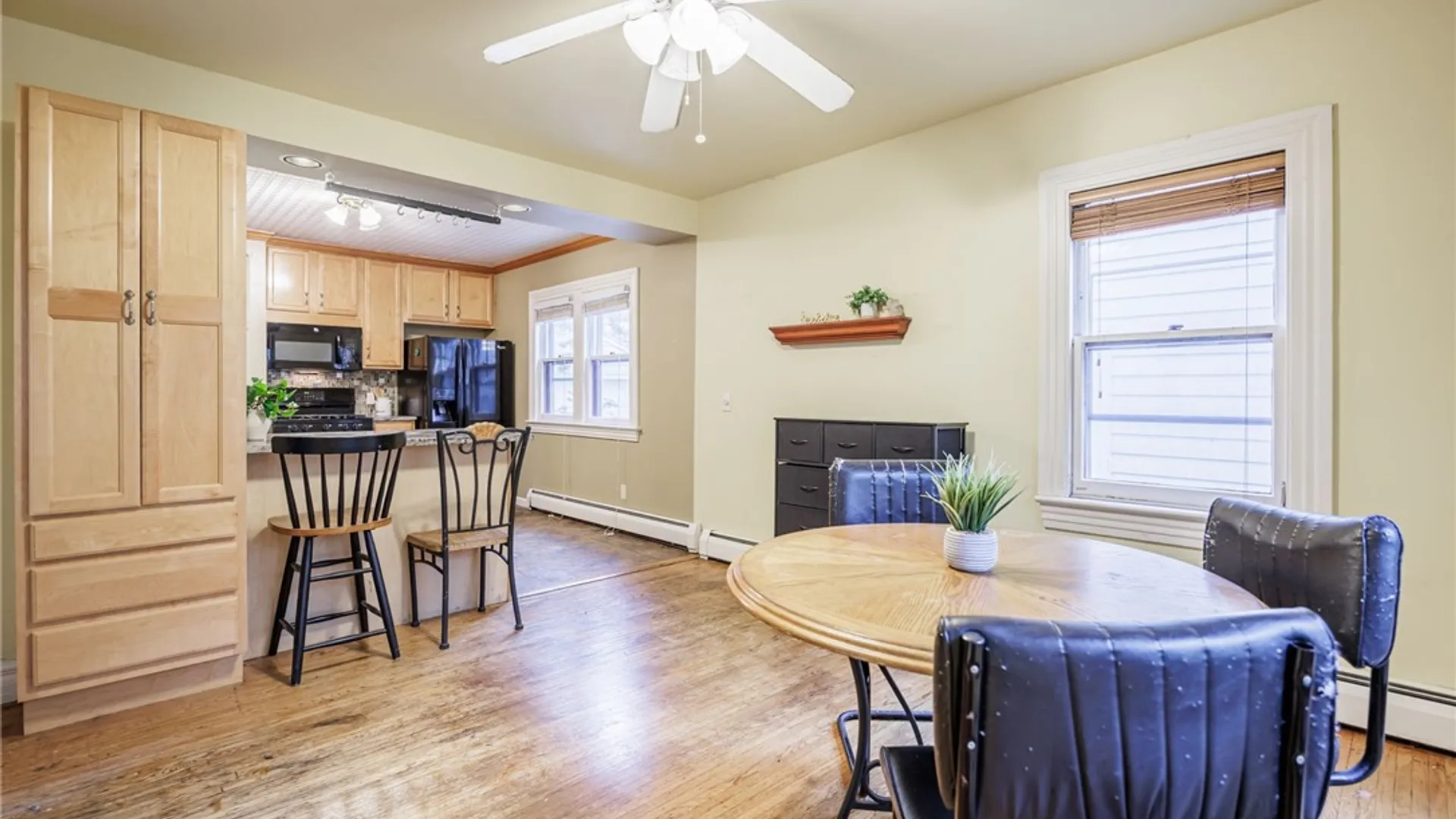 Property at 29 Highland Avenue, Rochester, NY 14620 9