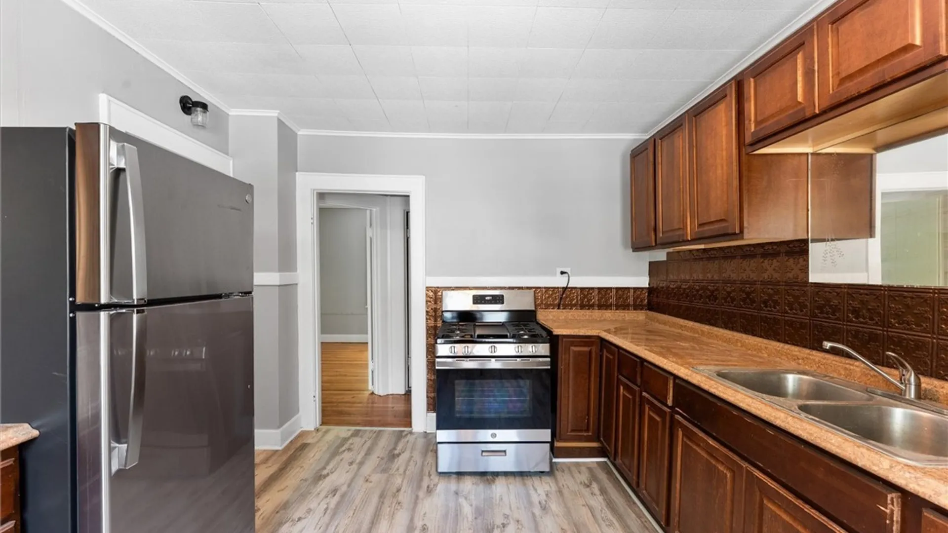 Property at 141 Cumberland Avenue, Syracuse, NY 13210 12