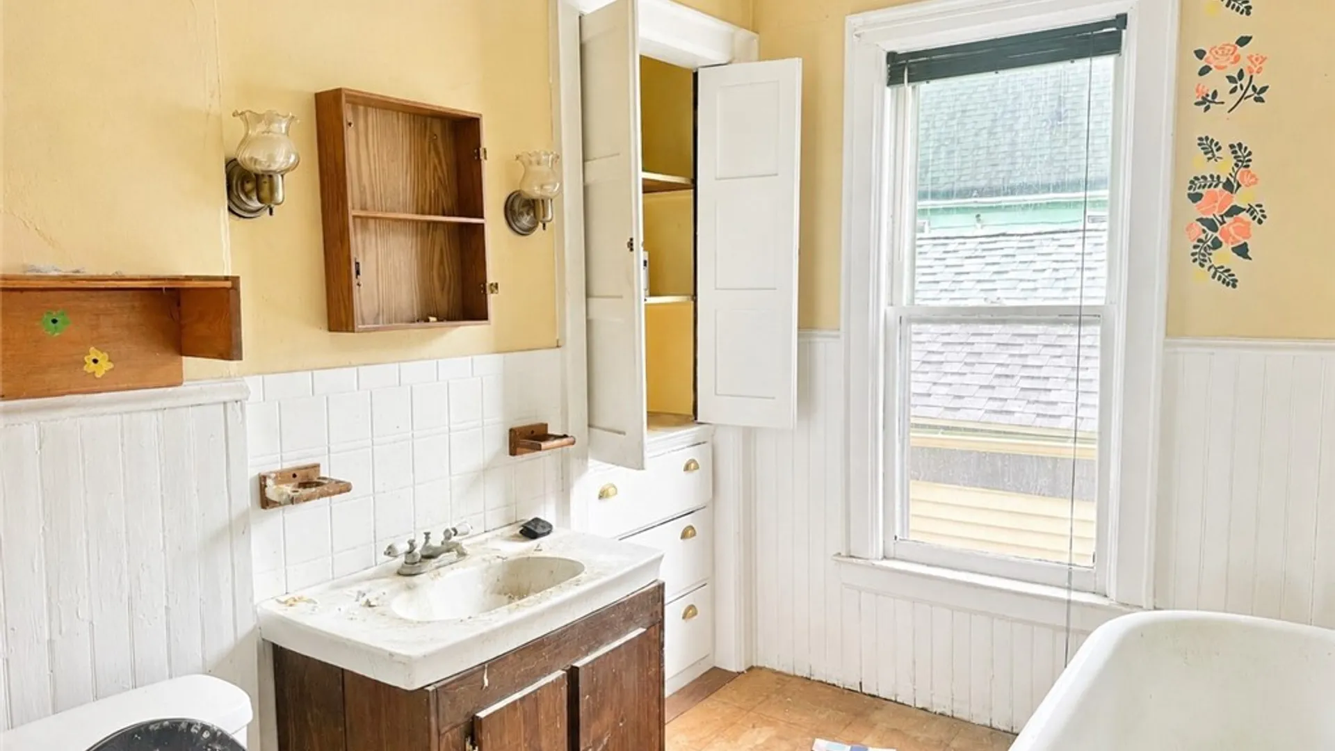 Property at 152 Bird Avenue, Buffalo, NY 14213 15