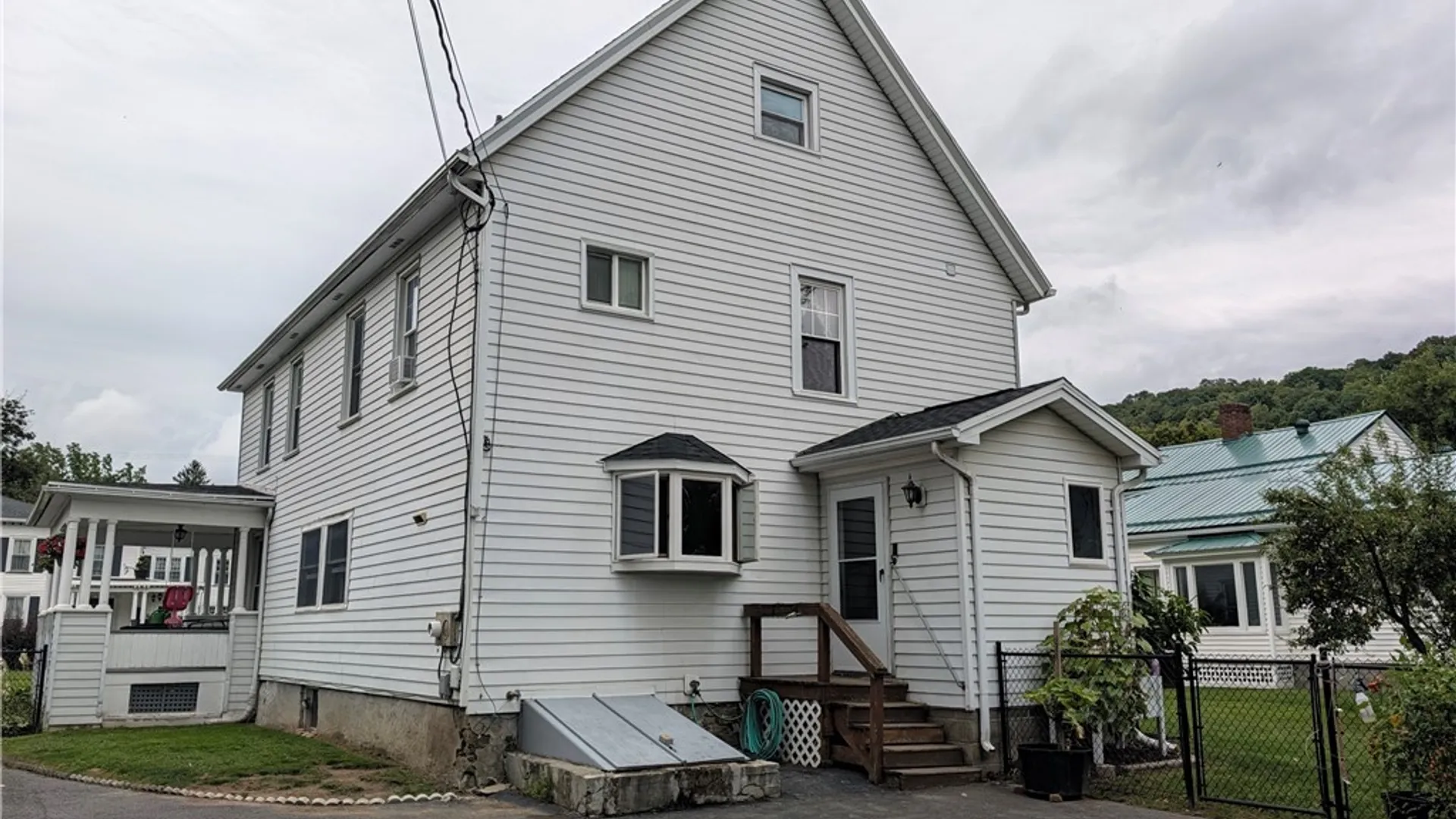 Property at 44 Genesee Street, Warsaw, NY 14569 4