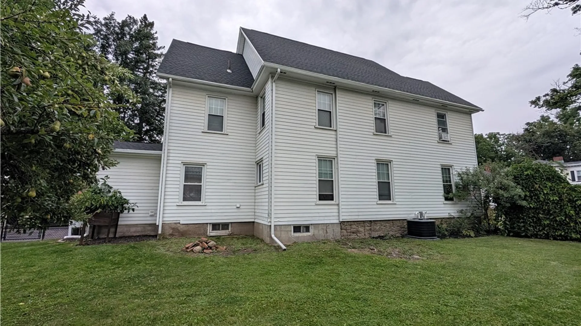 Property at 44 Genesee Street, Warsaw, NY 14569 6