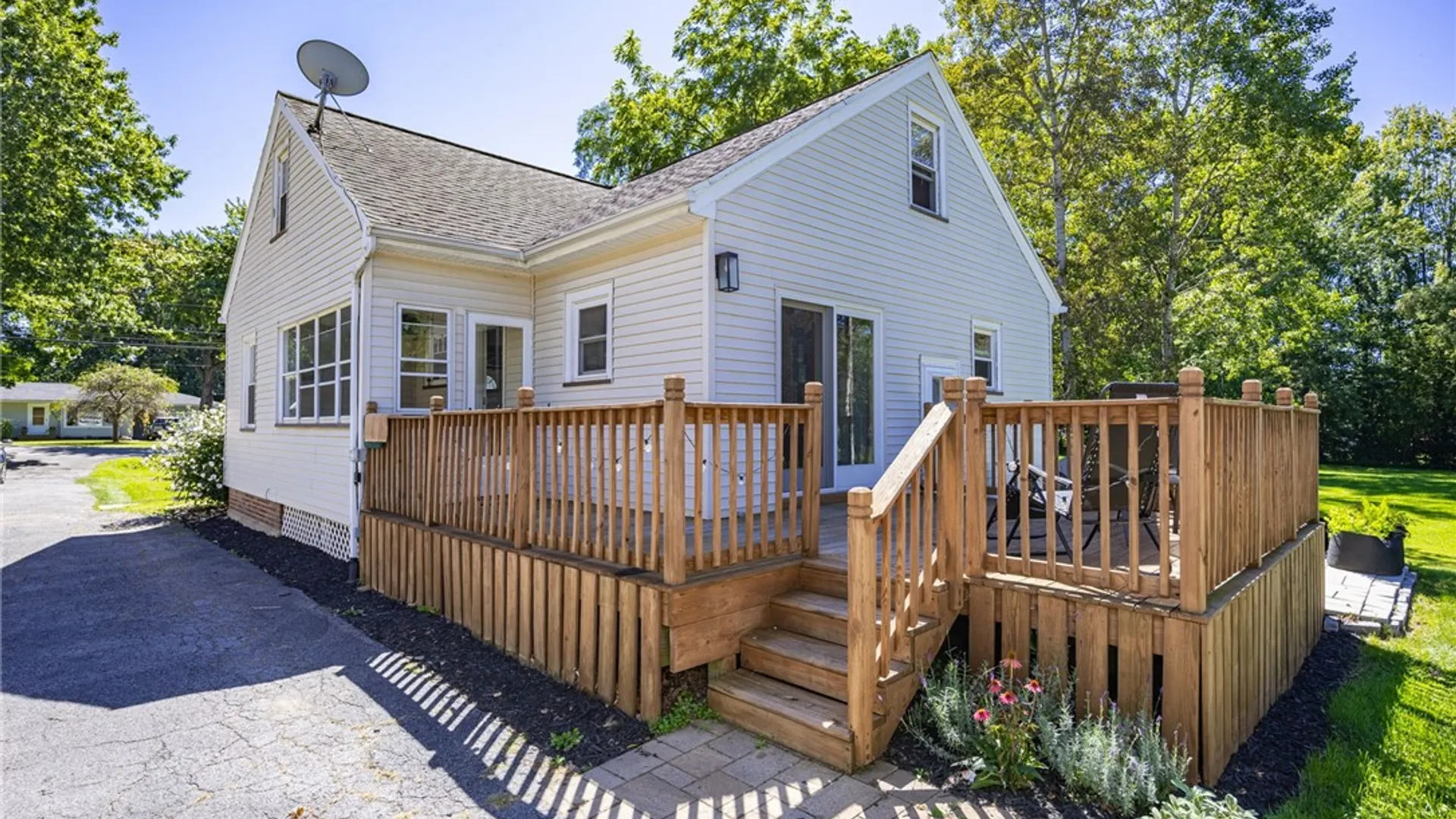 Property at 1080 Westside Drive, Gates, NY 14624 29