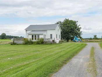 Property at 13081 State Route 12e, Lyme, NY 13622