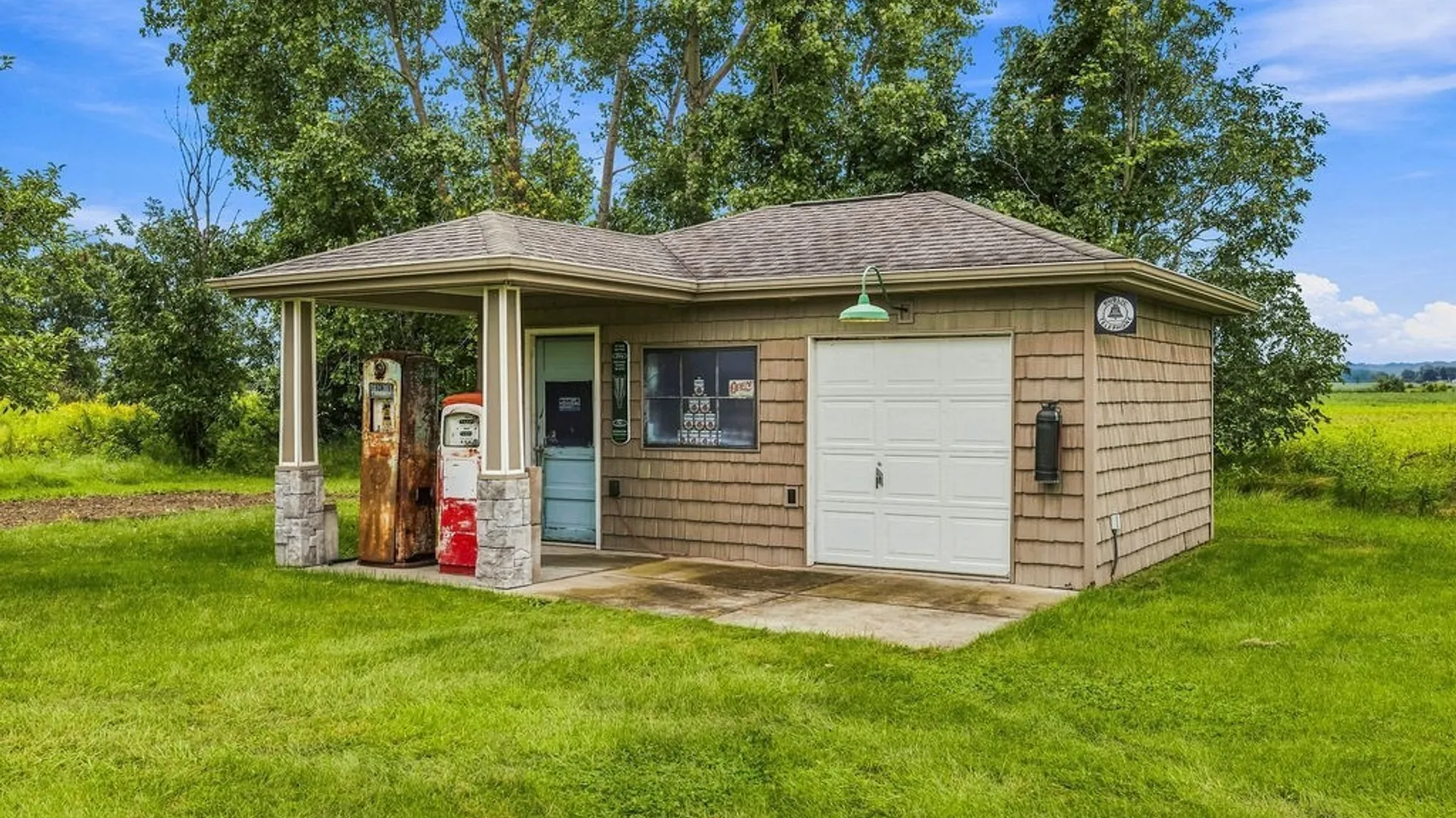 Property at 2756 Moore Road, Lewiston, NY 14131 3