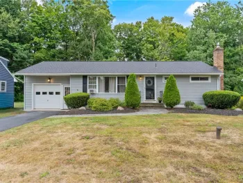 Property at 309 Juanita Drive, Salina, NY 13090