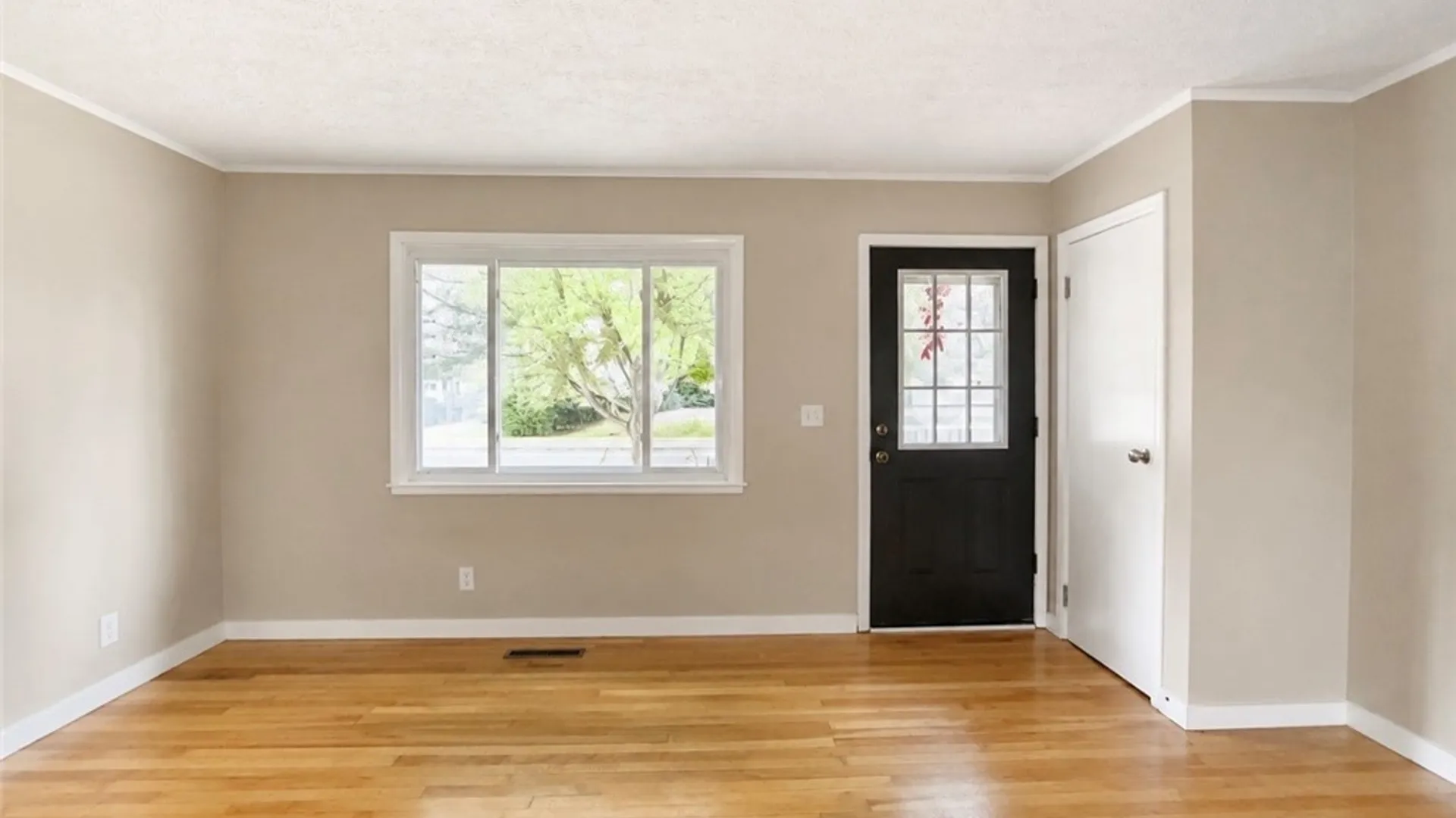 Property at 26 Copley Street, Auburn, NY 13021 19