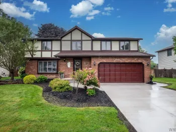 Property at 109 Autumnwood Drive, Grand Island, NY 14072