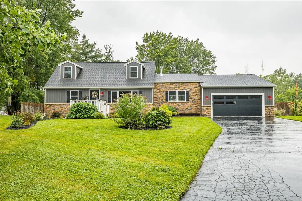 Property at 318 Valiant Drive, Henrietta, NY 14623