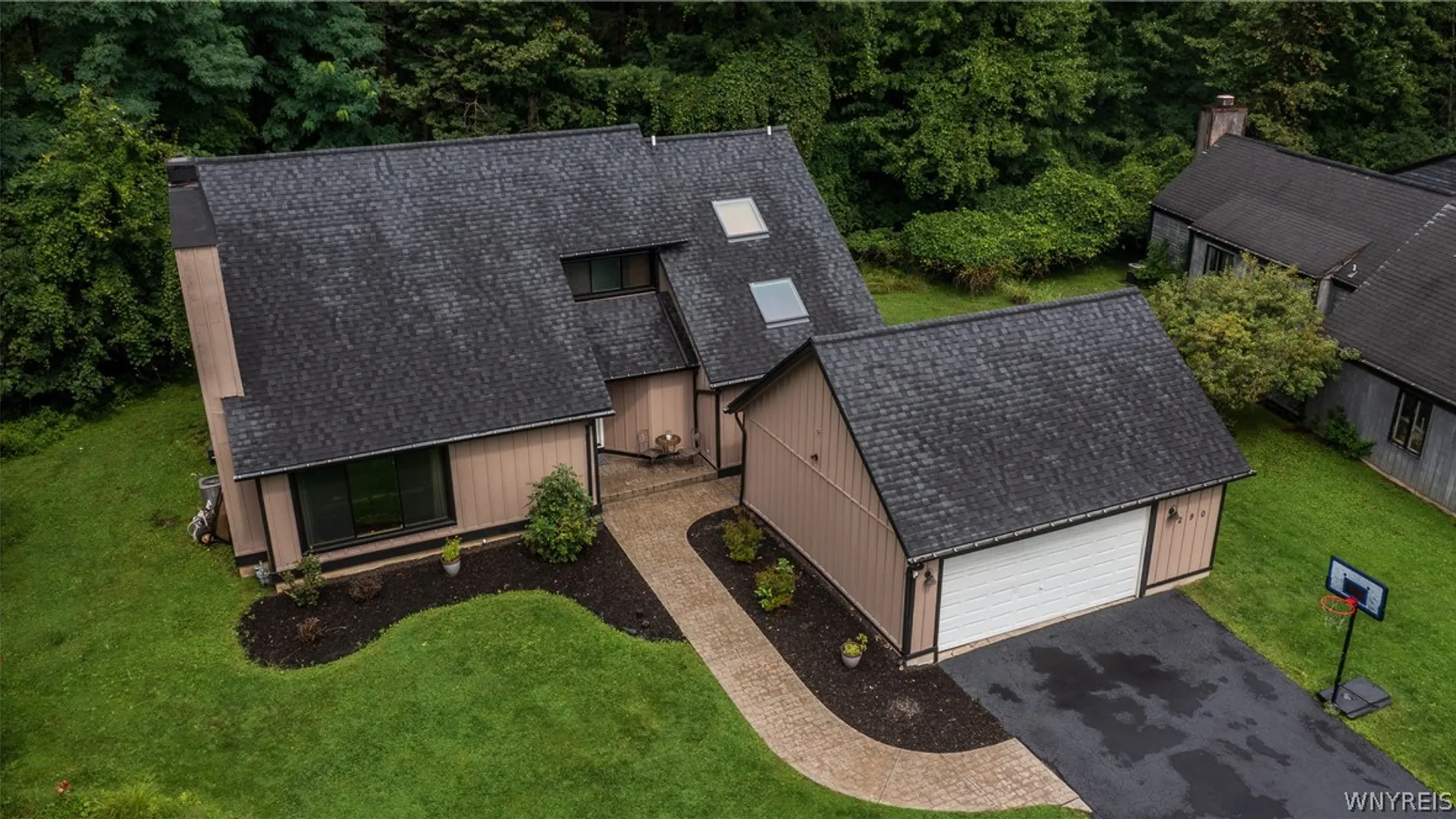 Property at 290 Little Robin Road, Amherst, NY 14228 4
