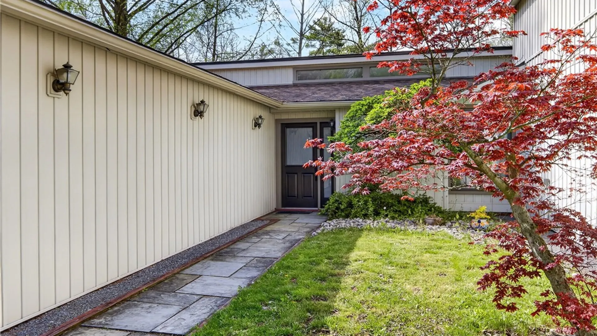 Property at 311 Saint Catherines Circle, Ithaca Town, NY 14850 4
