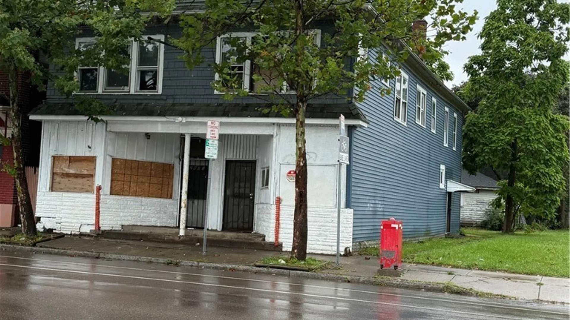 Property at 2075 S Park Avenue, Buffalo, NY 14220 3
