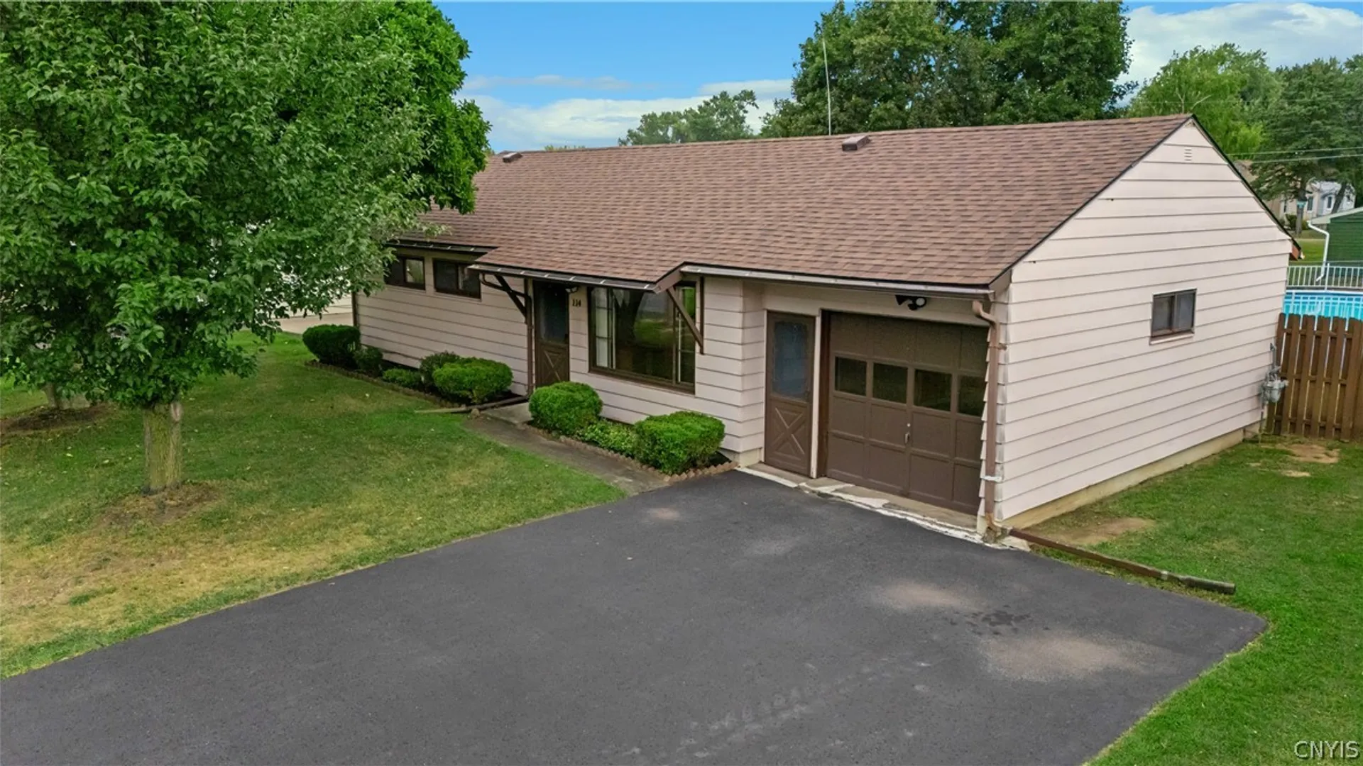 Property at 114 Pleasantview Drive, Salina, NY 13088 3
