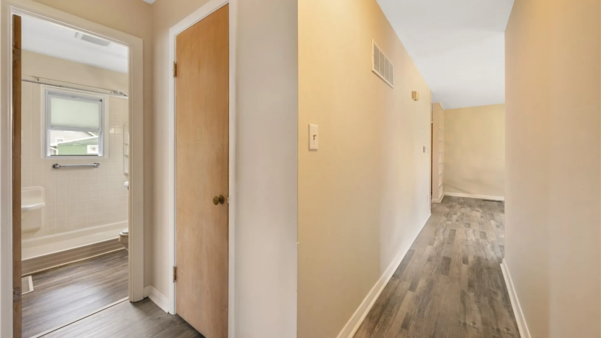 Property at 114 Pleasantview Drive, Salina, NY 13088 14