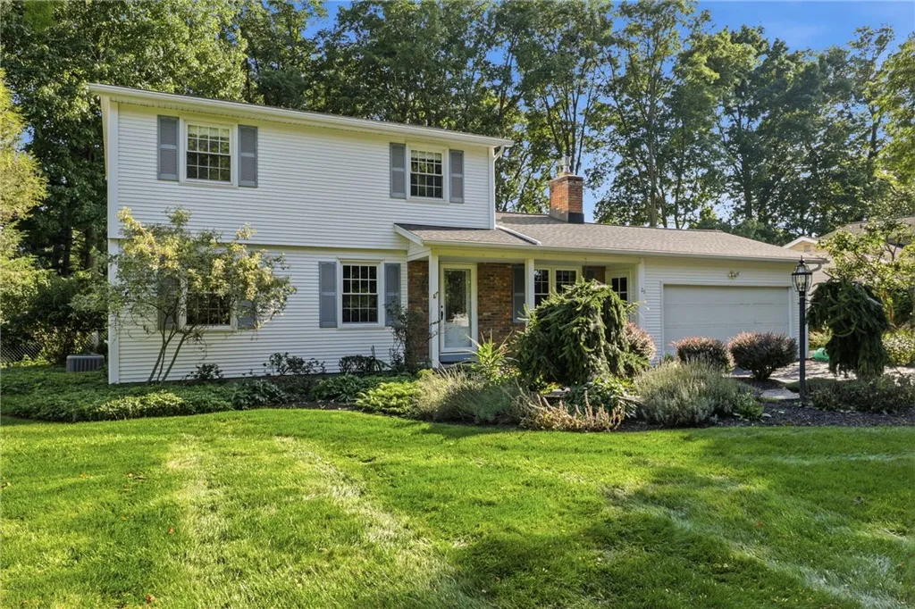 Property at 29 Fairfield Drive, Perinton, NY 14450