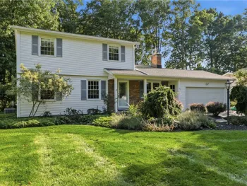 Property at 29 Fairfield Drive, Perinton, NY 14450