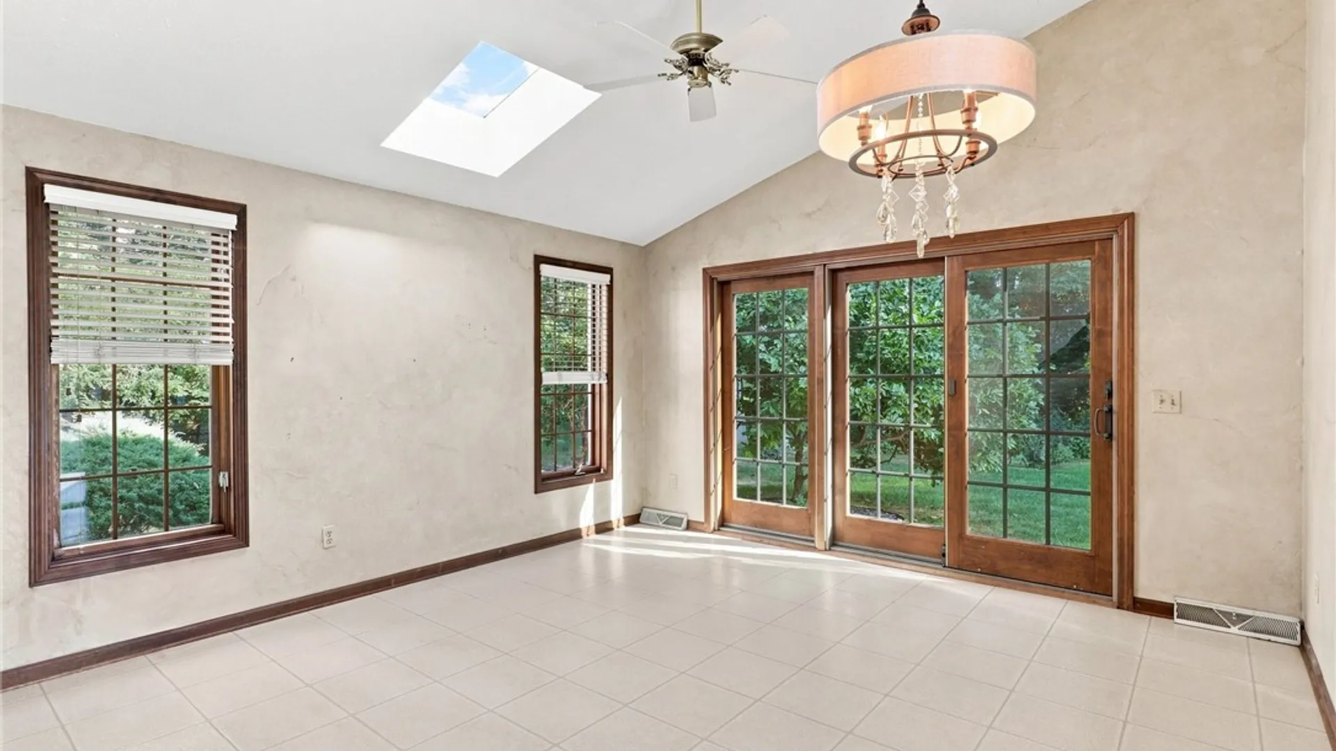 Property at 29 Fairfield Drive, Perinton, NY 14450 15
