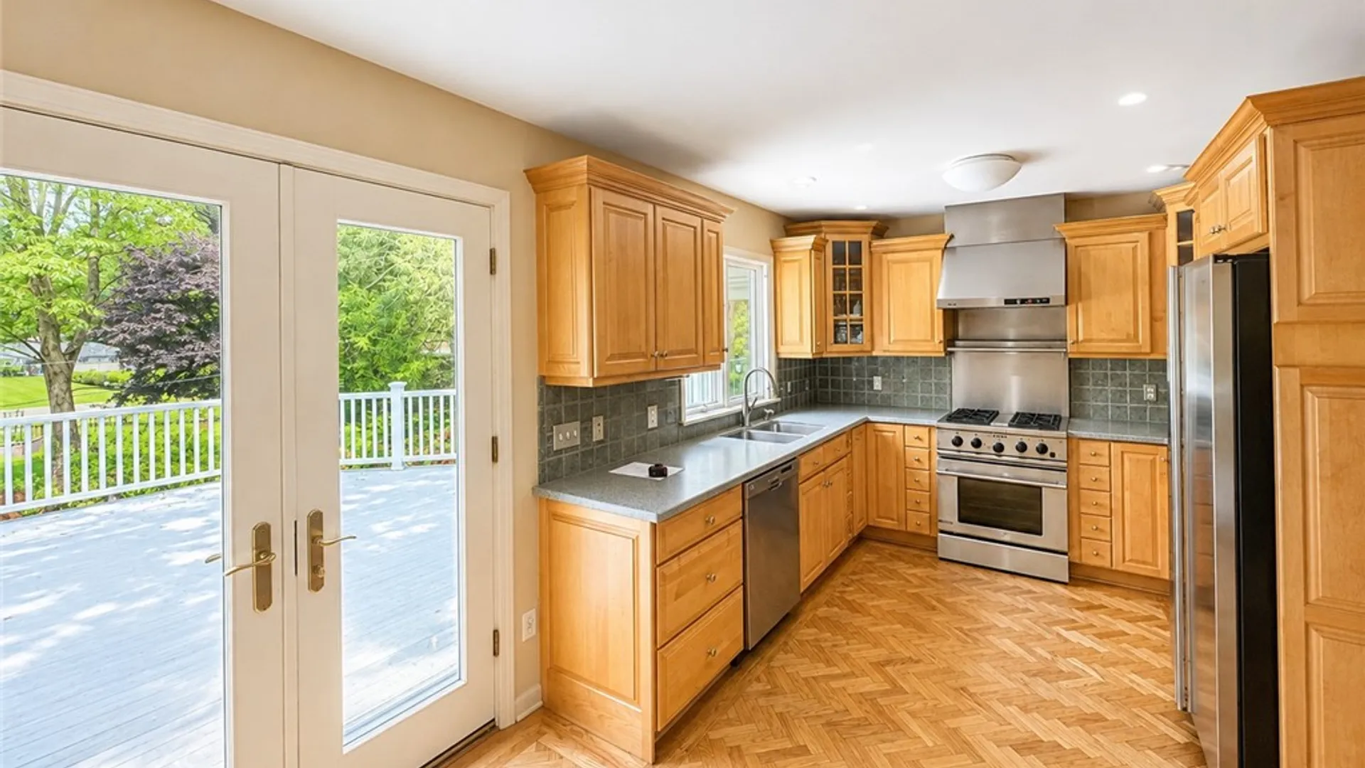 Property at 20 Briar Patch Road, Pittsford, NY 14618 9