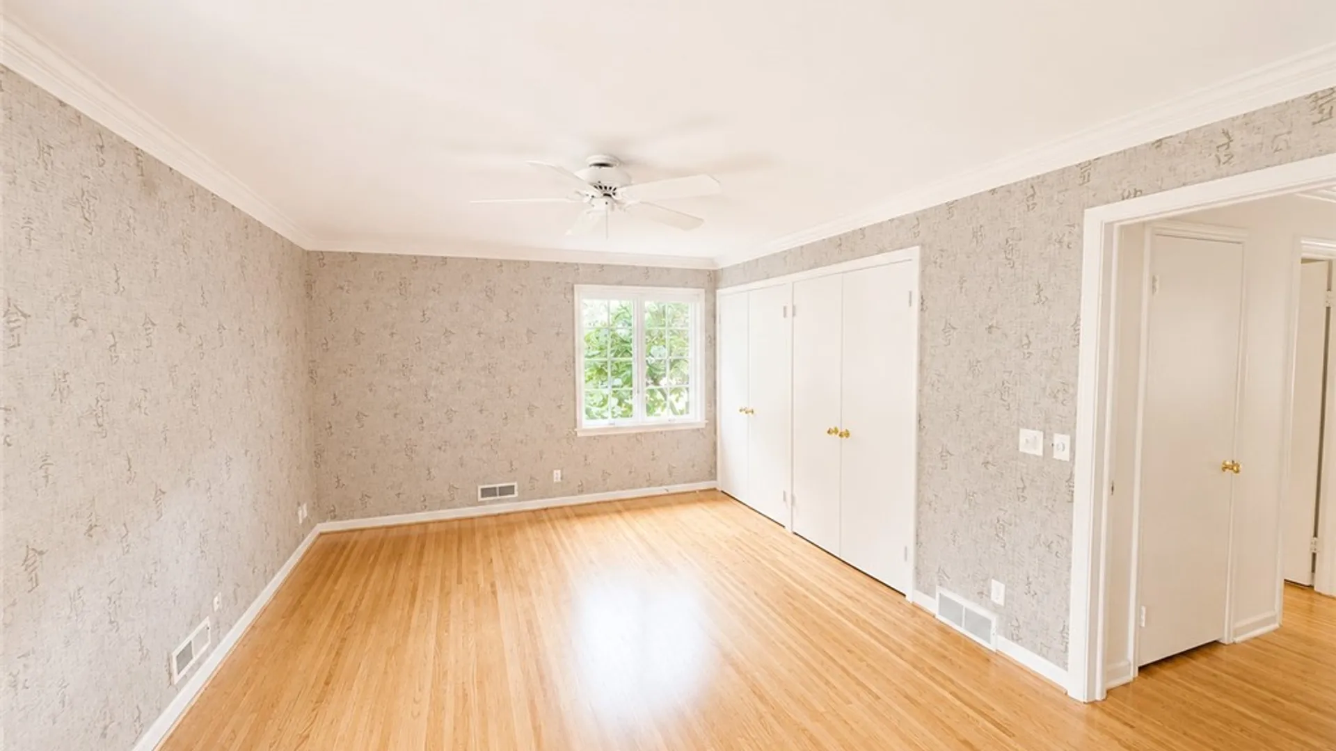 Property at 20 Briar Patch Road, Pittsford, NY 14618 13