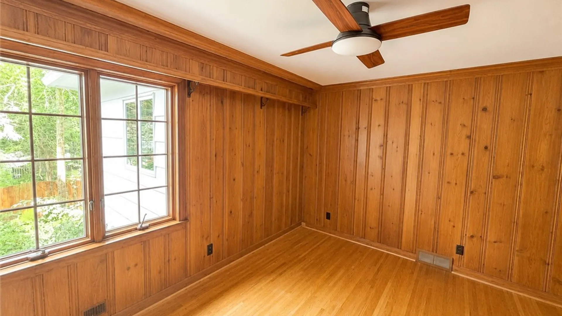 Property at 20 Briar Patch Road, Pittsford, NY 14618 16