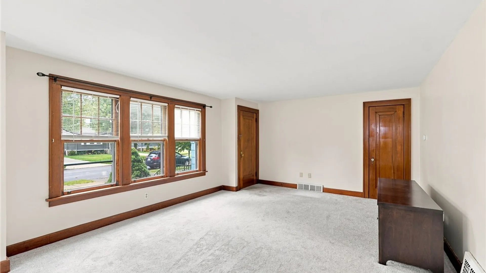 Property at 160 Hamilton Drive, Amherst, NY 14226 4
