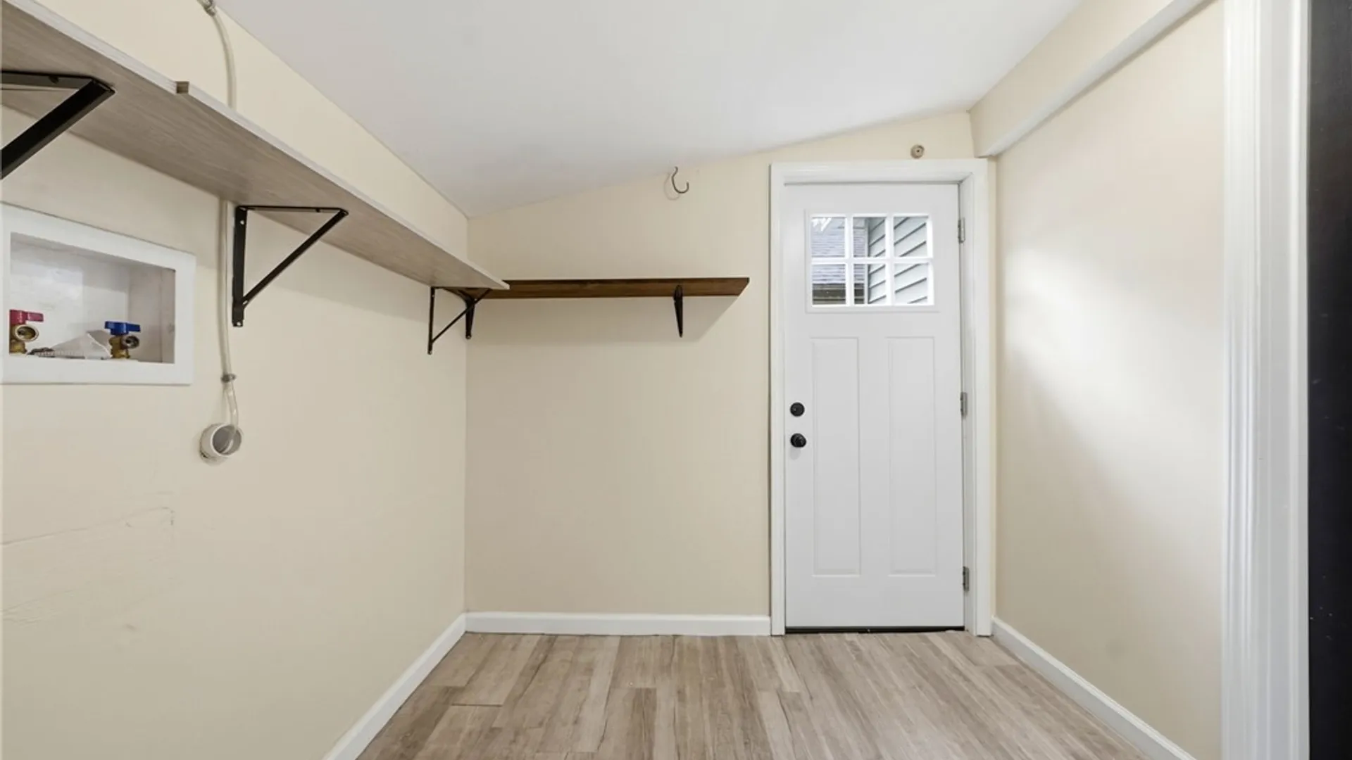 Property at 111 Dart Street, Buffalo, NY 14213 29