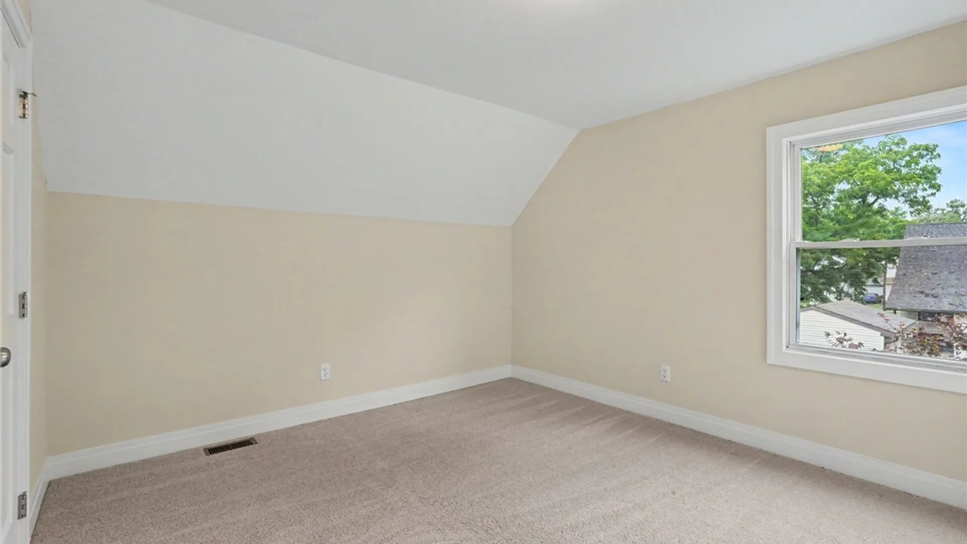 Property at 56 Dirkson Avenue, West Seneca, NY 14224 29