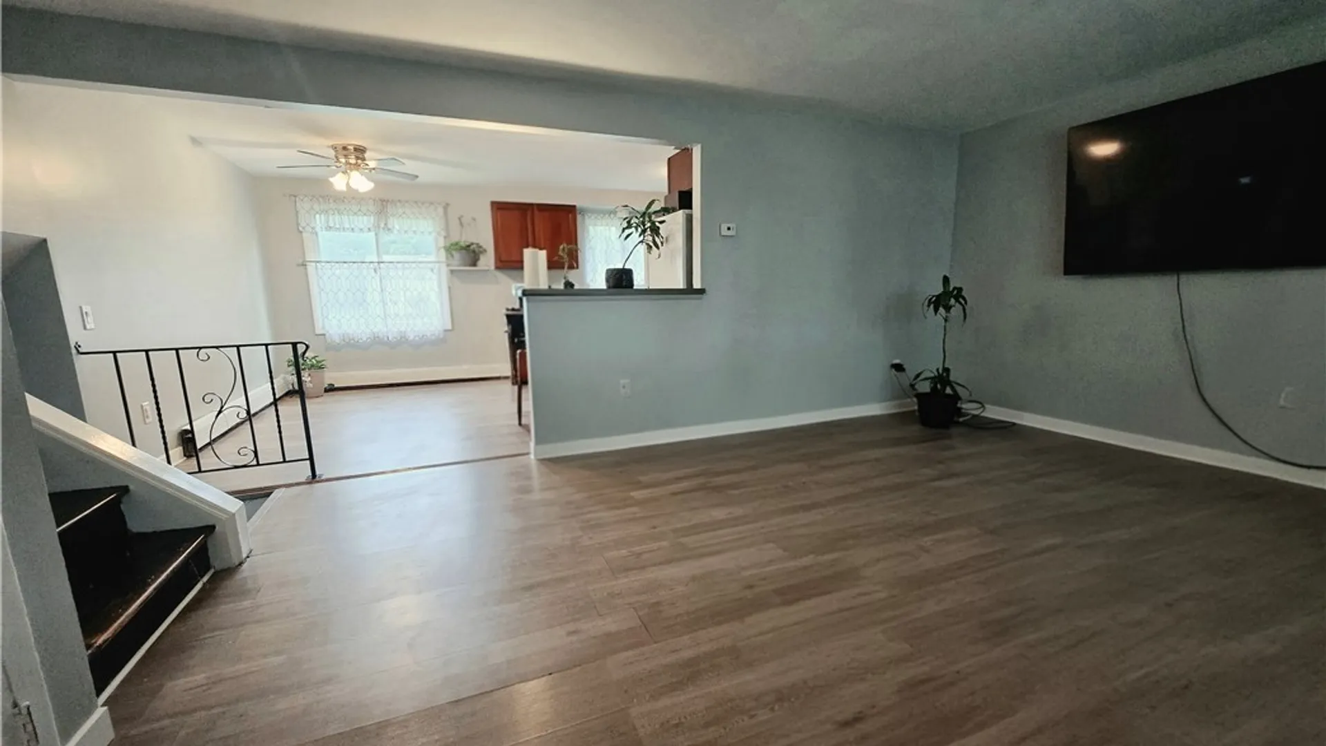 Property at 3 Currier Lane, Gates, NY 14624 4