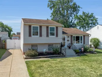 Property at 153 Le Havre Dr, Cheektowaga, NY 14227