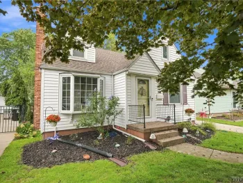 Property at 283 Wrexham Court, Tonawanda, NY 14150
