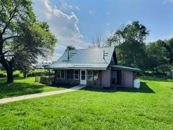 Property at 377 Hunts Corners Road, Lapeer, NY 13803