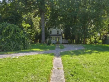 Property at 27 Hannahs, Rochester, NY 14612