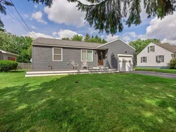 Property at 118 Clarence Drive, Cicero, NY 13212
