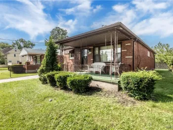 Property at 412 72nd Street, Niagara Falls, NY 14304