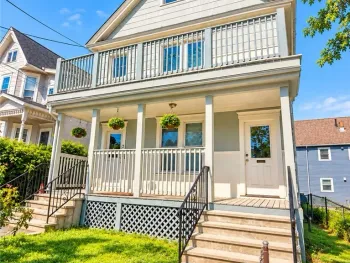 Property at 129 Ashworth Place, Syracuse, NY 13210