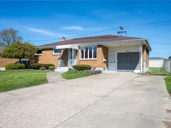 Property at 89 Homeworth Parkway, Cheektowaga, NY 14225