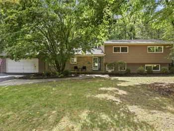 Property at 19 Valley Brook Drive, Perinton, NY 14450