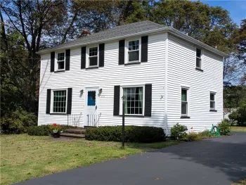 Property at 1064 Bay Rd, Webster, NY 14580
