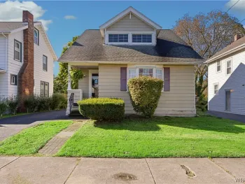 Property at 315 Willumae Drive, Syracuse, NY 13208