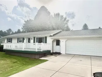 Property at 4812 Cottage Road, Royalton, NY 14094