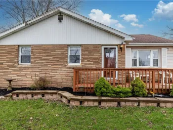 Property at 6795 Nash Road, Wheatfield, NY 14120