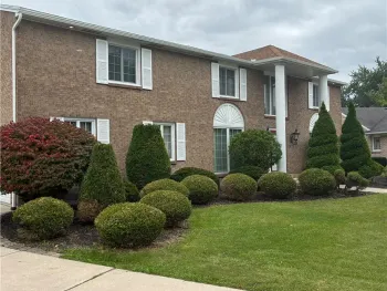 Property at 36 Mar Del Way, Amherst, NY 14221