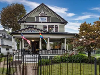 Property at 2 W Lake Street, Skaneateles, NY 13152
