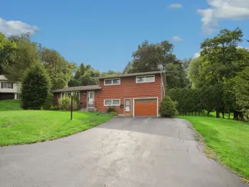 Property at 100 Oakridge Circle, Geddes, NY 13209