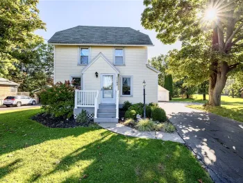 Property at 1142 Bay Rd, Webster, NY 14580