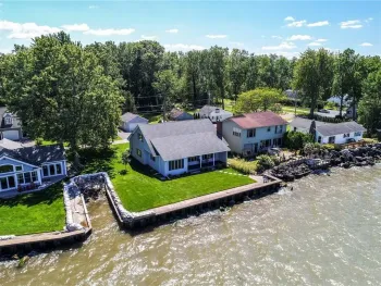 Property at 24 Zellweger Bch, Parma, NY 14468