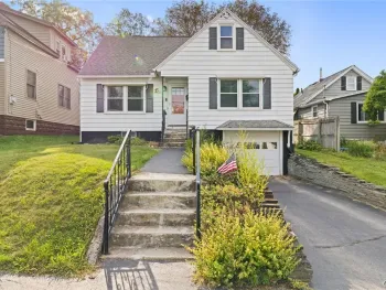 Property at 411 Kenwick Drive, Salina, NY 13208