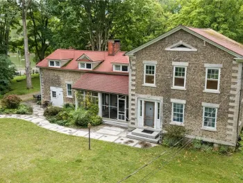Property at 1940 Valley Drive, Syracuse, NY 13207