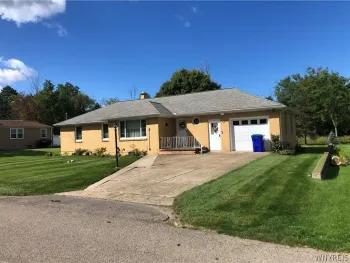 Property at 3602 Grafton, Hamburg, NY 14219