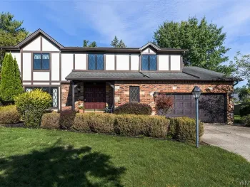 Property at 15 Hilltop Cts, West Seneca, NY 14224