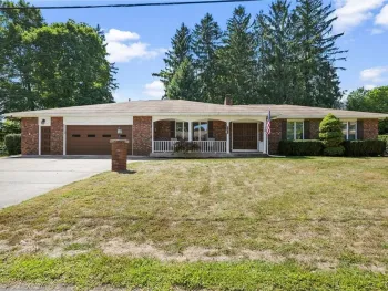 Property at 101 Lorian Drive, Salina, NY 13212
